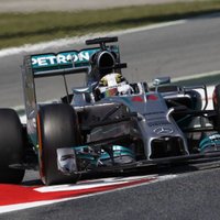Krievijas GP otrajā treniņā ātrākais Hamiltons