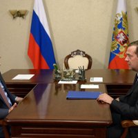 Путин начал реформу Конституции РФ, Медведев ушел в отставку, в России новый премьер. Вкратце о том, что произошло