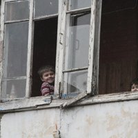 Pētījums: tūkstošiem ukraiņu bērnu deportēti arī uz Baltkrieviju