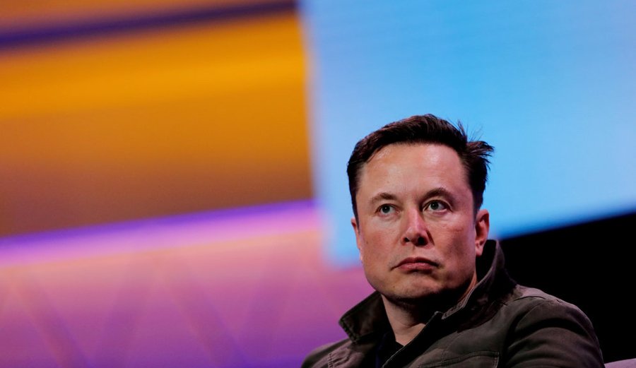 “Fidelity Investments Values Twitter at One-Third of Elon Musk’s Purchase Price”