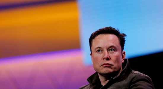 'Tesla' nedēļas laikā zaudējusi 85 miljardus dolāru no savas vērtības