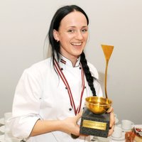 Titula 'Labākais pavārs 2015' un zelta pavārnīcas īpašniece - Ina Poliščenko no restorāna '3'