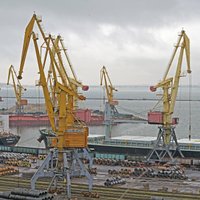 Darbu atsāk trīs Ukrainas Melnās jūras ostas