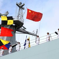 Ķīnas militārā tuvošanās Eiropu dara bažīgu