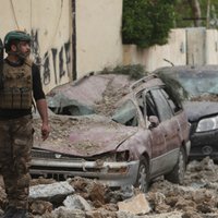 Video: Turpinās ielu kaujas Mosulas vecpilsētā; atrod džihādistu munīcijas noliktavu