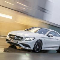 Sportiskā 'Mercedes-Benz' luksusa kupeja 'S63 AMG'
