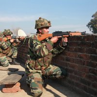 Teroristu uzbrukumā armijas bāzei Indijā nogalināts Sadraudzības spēļu čempions šaušanā