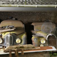 Francijas pamestajā fermā atrastā auto kolekcija pārdota par 25 miljoniem