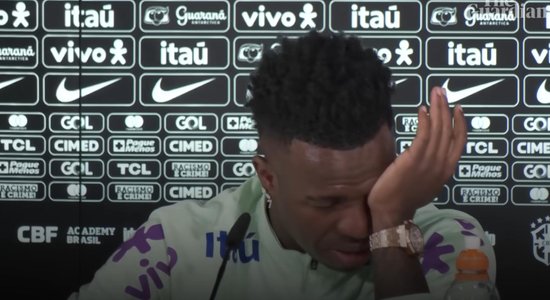 Brazīlijas un Madrides 'Real’ zvaigzne izplūst asarās, runājot par piedzīvoto rasismu