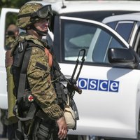 Ukrainā ar reaktīvajiem granātmetējiem apšaudīta EDSO misija