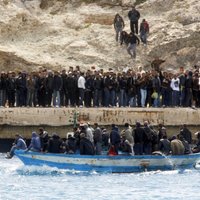 Itālijas krasta apsardze pārtvērusi vairāk nekā 1000 imigrantu