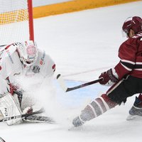 Divu KHL augšgala komandu duelī 'Jokerit' uzvar 'Avangard'
