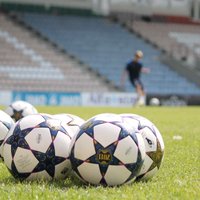 'Skonto' stadionā pārbaudes spēles laikā apzog Igaunijas futbola kluba spēlētājus
