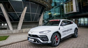 Šogad Baltijā pārdotas 19 vienības pasaulē visātrāko apvidnieku 'Lamborghini Urus'