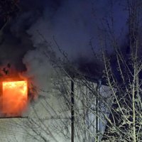 Взрыв в жилом доме под Лиепаей: госпитализированы двое пострадавших