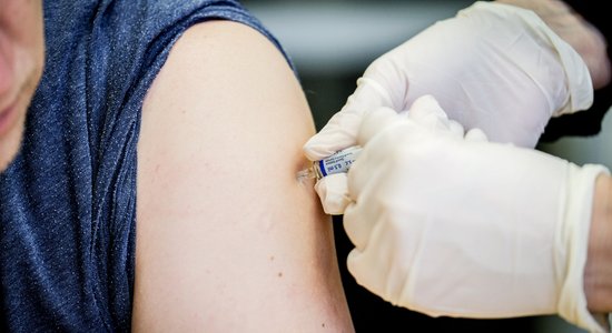 Крупнейшее исследование вакцин от Covid-19: связь между прививкой и ухудшением здоровья возможна