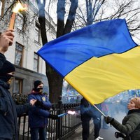 Солидарные с блокадой Донбасса националисты устроили погром в Киеве