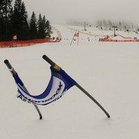 Latvijas kalnu slēpotājiem piecas godalgas Baltijas kausa izcīņas posma pirmajā dienā