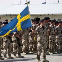 Zviedrijā aug popularitāte dalību NATO atbalstošajai opozīcijai