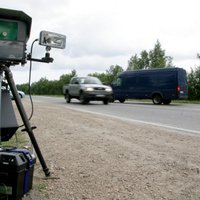 Fotoradaru atrašanās vietās braukšanas ātrums ir samazinājies, norāda policija