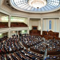 Ukrainas parlaments apstiprina jauno valdību