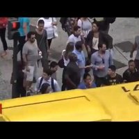 Video: Kā Rio ielās notiek tūristu aplaupīšana