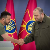Zelenskis norīkojis Umerovu atjaunot uzticību Aizsardzības ministrijai