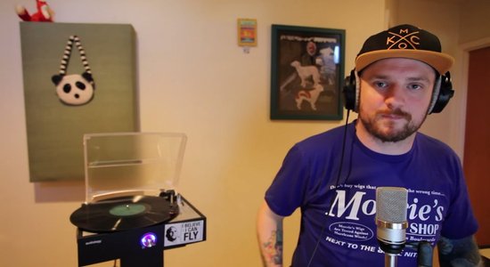 Video: Kā izklausās reps Mocarta mūzikas pavadījumā?