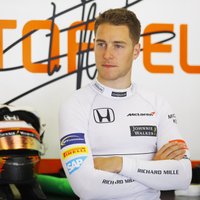 'McLaren' pagarina līgumu ar Vandornu