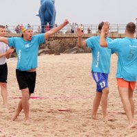 Latvijas pludmales handbolā čempioni nosargā savus titulus