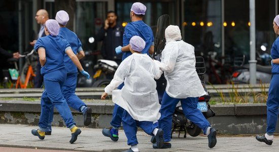 Apšaudē Roterdamas slimnīcā nogalināti divi cilvēki; šāvējs aizturēts