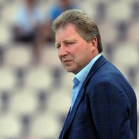 Latvijas futbols turpina mīņāties uz vietas; Starkovs atgriežas izlases galvenā trenera amatā