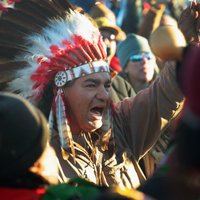 Власти США приостановили прокладку нефтепровода из-за протестов индейцев