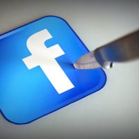Facebook начала показывать рекламу в приложении Messenger
