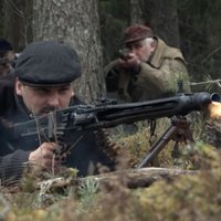 NATO veidota filma par mežabrāļiem izraisa Krievijas amatpersonas apvainojumu plūdus