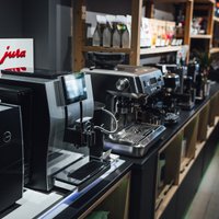 Kafijas aparāts mājām un birojam: kāpēc katrai vietai vajag citu ierīci