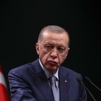 Erdogans iesniedz parlamentam ratificēšanai protokolu par Zviedrijas uzņemšanu NATO