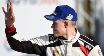 WRC čempions Tanaks oficiāli pāriet uz 'Hyundai'