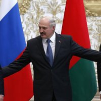 "Мы делаем то, что считаем нужным". Лукашенко и Путин обсудили санкции и совместные учения