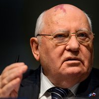 Gorbačovs brīdina pasauli par jaunu Auksto karu