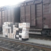 Kravas vilcienā uz Latvijas-Baltkrievijas robežas atrod 600 tūkstošus kontrabandas cigarešu