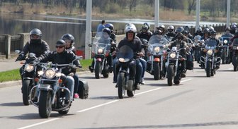 Motoklubu asociācija ar Saeimas finanšu komisiju spriedīs par transporta nodevas samērīgumu