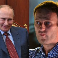 Навальный подал в суд на Путина: объем иска — почти 800 листов