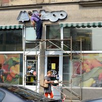 Foto: 'Mego' veikali sāk 'izdzēst' iegādātos IKI