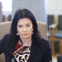 VID выявил нарушения на подозреваемой в выплате зарплат "в конвертах" фирме мужа Петравичи