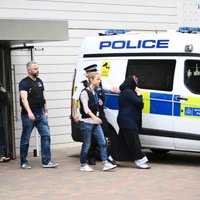 Saistībā ar teroraktu Londonā arestēti 12 cilvēki