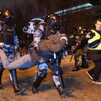 МИД: Латвия призывает Россию незамедлительно освободить участников протестов 23 января