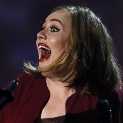 Адель стала обладательницей четырех премий Brit Awards 2016