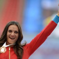 Slavenā krievu kārtslēcēja Isinbajeva Rio Olimpiādē varētu startēt kā neatkarīgā sportiste
