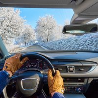 Autovadītāju ievērībai: braukšanas apstākļi pa lielajiem ceļiem Latvijā pārsvarā apmierinoši